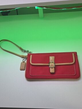 Coach Vintage Hamptons Red Wristlet Clutch with Tan Trim